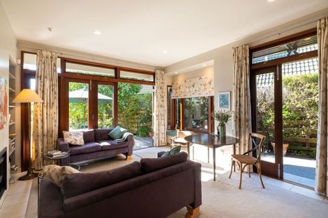 Photo of property in 1a Gillean Street, Havelock North, 4130