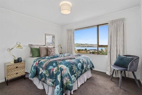Photo of property in 4 Kinloch Place, Papakowhai, Porirua, 5024