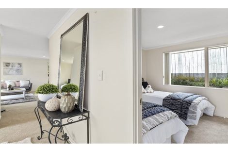 Photo of property in 37 Nimstedt Avenue, Oteha, Auckland, 0632