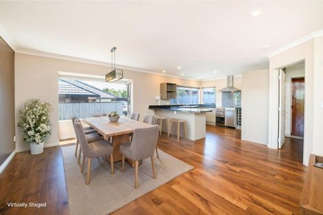 Photo of property in 27 Johnstone Drive, Fitzherbert, Palmerston North, 4410