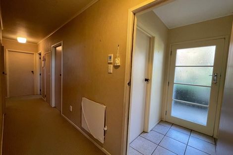 Photo of property in 38 Sequoia Place, Sunnynook, Auckland, 0620