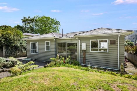 Photo of property in 34 Bledisloe Crescent, Wainuiomata, Lower Hutt, 5014