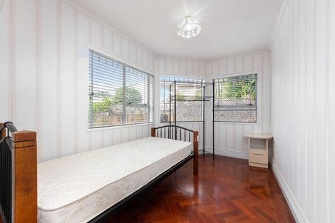 Photo of property in 48 Cherub Place, West Harbour, Auckland, 0618