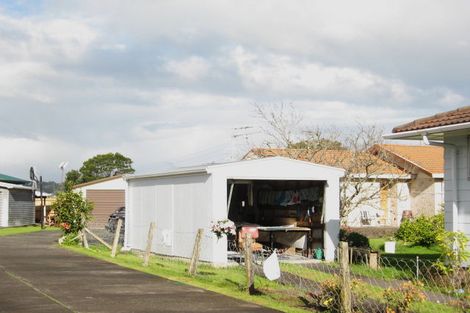 Photo of property in 10 Carey Place, Otara, Auckland, 2023