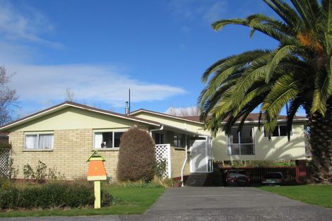 Photo of property in 6 Sandstrom Grove, Feilding, 4702