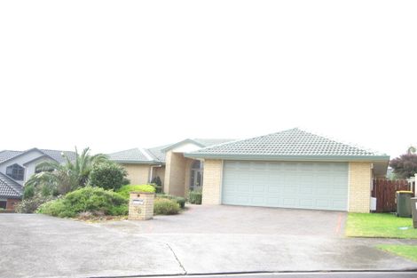 Photo of property in 38 Lamia Place, The Gardens, Auckland, 2105