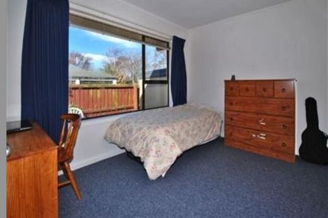 Photo of property in 1/412 Memorial Avenue, Burnside, Christchurch, 8053