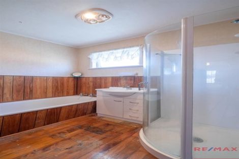 Photo of property in 400 Great South Road, Opaheke, Papakura, 2113