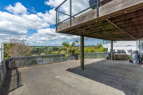 Photo of property in 137 Sandspit Road, Shelly Park, Auckland, 2014