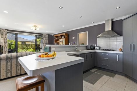 Photo of property in 1 Holly Place, Rototuna North, Hamilton, 3210