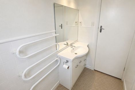 Photo of property in 446 Saint Aubyn Street, Moturoa, New Plymouth, 4310