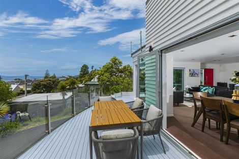 Photo of property in 1/40 Beulah Avenue, Rothesay Bay, Auckland, 0630