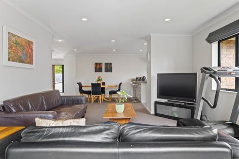 Photo of property in 4a Kohekohe Place, Pukete, Hamilton, 3200