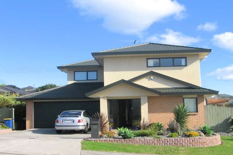 Photo of property in 30 Roy Maloney Drive, Henderson, Auckland, 0612