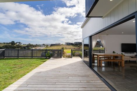 Photo of property in 2 Taeore Lane, Raglan, 3225