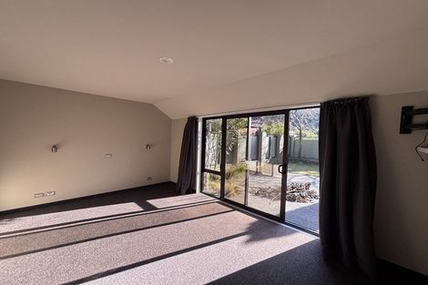 Photo of property in 4 Regalwood Close, Parklands, Christchurch, 8083
