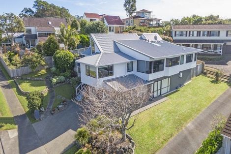 Photo of property in 15 Harper Street, Chatswood, Auckland, 0626