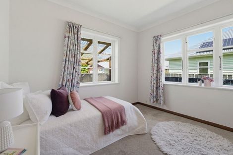 Photo of property in 15 Godley Street, Waterloo, Lower Hutt, 5011