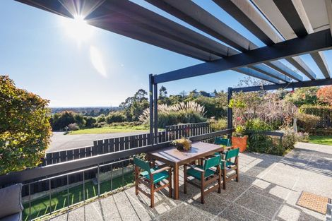 Photo of property in 15 Mountain View Road, Fitzherbert, Palmerston North, 4410