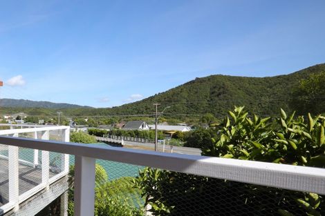 Photo of property in 246 Waikawa Road, Waikawa, Picton, 7220