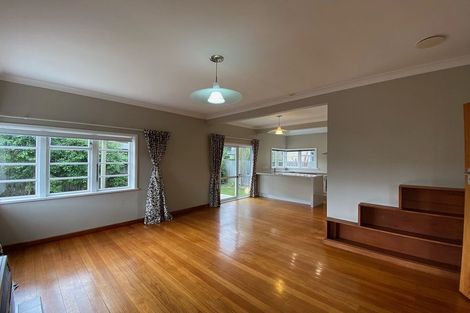 Photo of property in 15 Saint Ronans Avenue, Waterloo, Lower Hutt, 5011