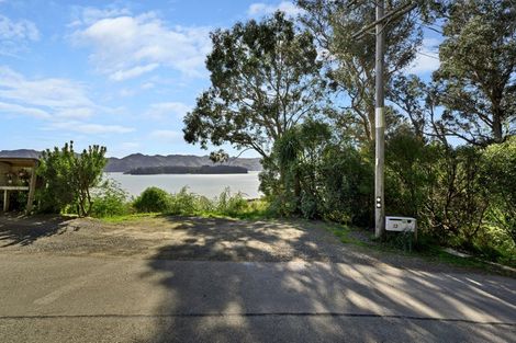 Photo of property in 33 Andersons Road, Charteris Bay, Governors Bay, 8971