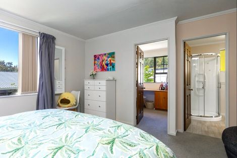 Photo of property in 168 Waikawa Road, Picton, 7220