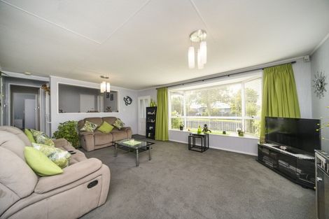 Photo of property in 64 Apollo Parade, Milson, Palmerston North, 4414