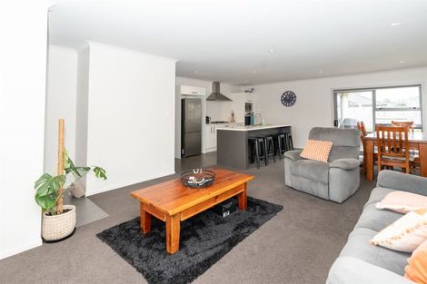 Photo of property in 87 Barrington Drive, Huntington, Hamilton, 3210