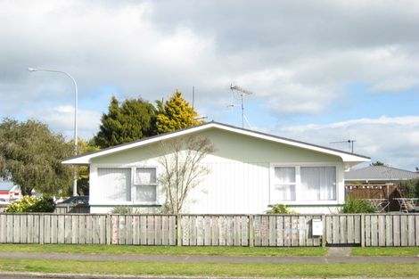 Photo of property in 1 Pouwhare Street, Whakatane, 3120