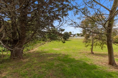 Photo of property in 3 Victoria Terrace, Ohau, 5570