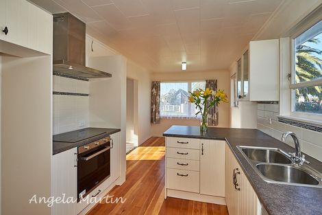 Photo of property in 4 Panako Place, Awapuni, Palmerston North, 4412