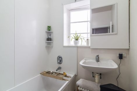 Photo of property in Embassy Court, 1/84 Boulcott Street, Wellington Central, Wellington, 6011