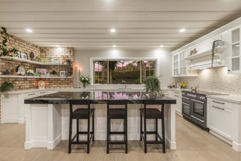 Photo of property in 72 Potts Road, Whitford, Howick, 2571