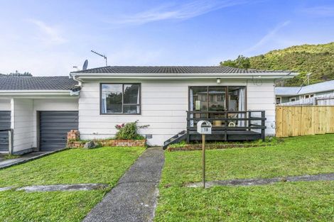 Photo of property in 1b Sunny Grove, Wainuiomata, Lower Hutt, 5014