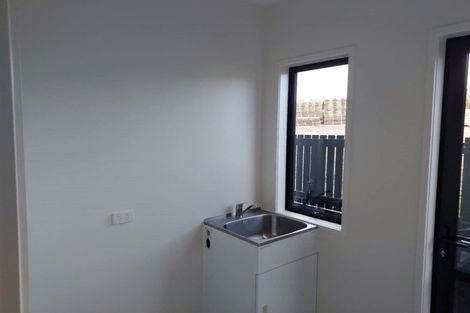 Photo of property in 20 Harvie Mcwatt Drive, Totara Park, Auckland, 2019