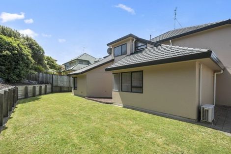 Photo of property in 23 Amesbury Drive, Churton Park, Wellington, 6037