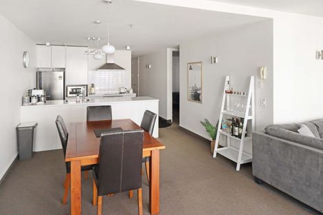 Photo of property in Montreaux Apartments, 4c/164 The Terrace, Wellington Central, Wellington, 6011