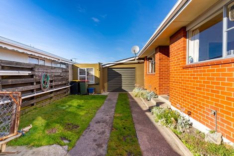 Photo of property in 207 Oxford Street, South Dunedin, Dunedin, 9012