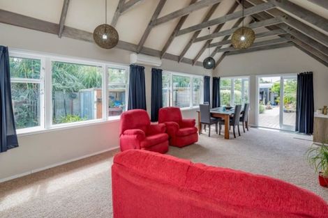 Photo of property in 52a Te Moana Road, Waikanae Beach, Waikanae, 5036