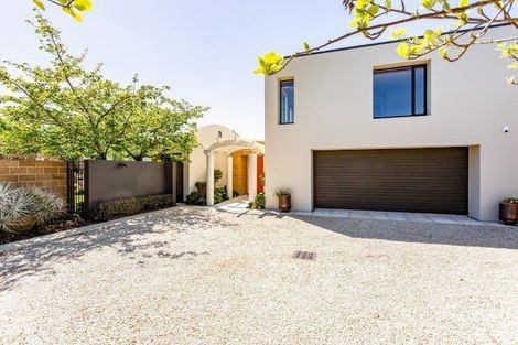 Photo of property in 22 Queens Avenue, Merivale, Christchurch, 8014