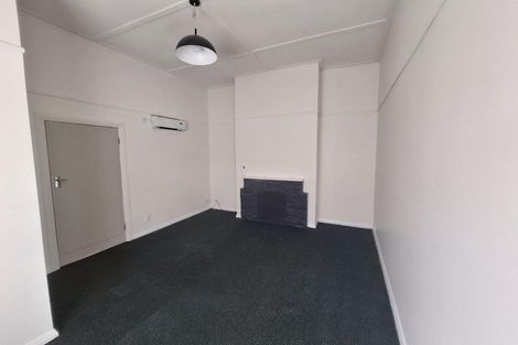 Photo of property in 25 Myrtle Crescent, Mount Cook, Wellington, 6021