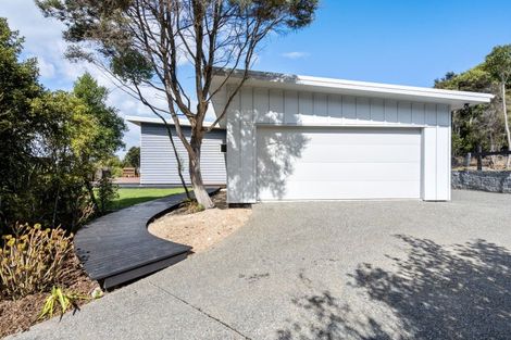 Photo of property in 37 Totara Close, Taieri Mouth, 9091