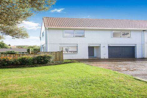 Photo of property in 2/41 Seabrook Avenue, New Lynn, Auckland, 0600