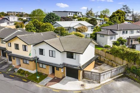 Photo of property in 1/2 Arawa Street, New Lynn, Auckland, 0600