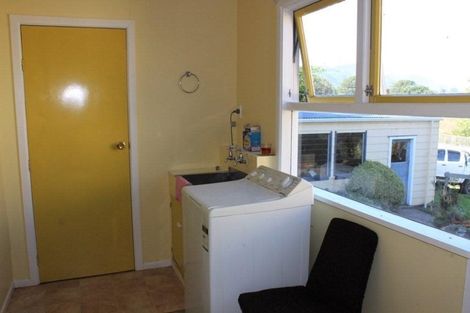 Photo of property in 5 Abel Tasman Drive, Takaka, 7110