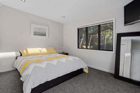 Photo of property in 98 Ferry Parade, Herald Island, Auckland, 0618