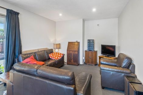 Photo of property in 1/6a Chipping Lane, Redwood, Christchurch, 8051