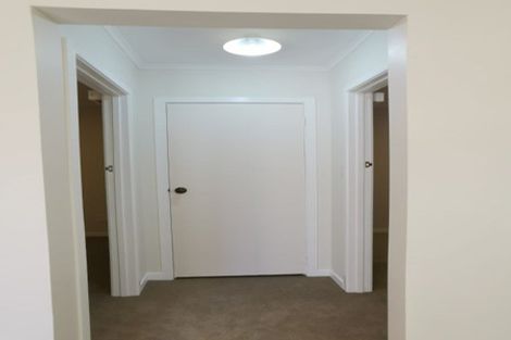 Photo of property in 44 Brandon Road, Glen Eden, Auckland, 0602