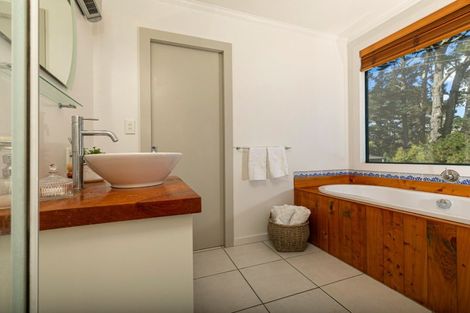 Photo of property in 487 Kanohi Road, Kaukapakapa, 0873